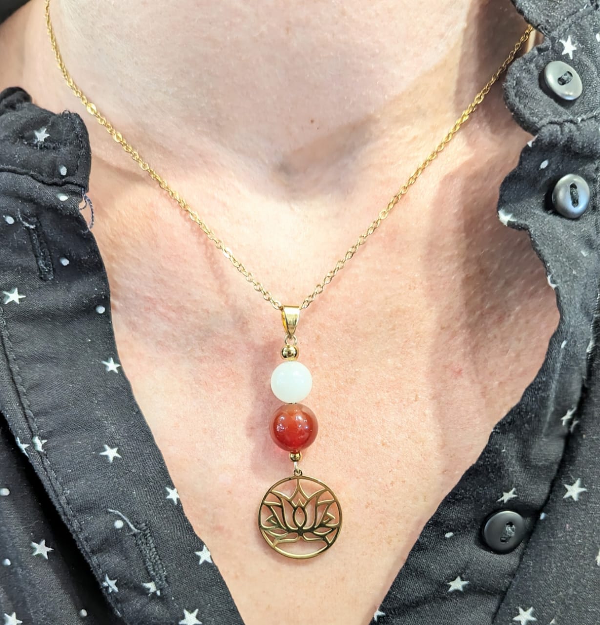 Pendenti pierre de lune & cornaline avec fleur de lotus